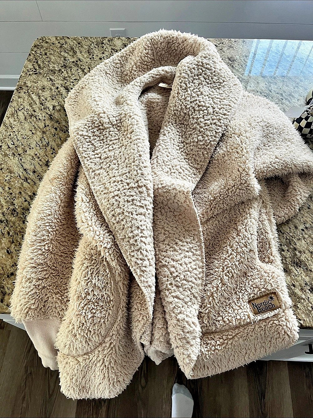 Nordic Beach Original Body Wrap Teddy Jacket Beige
